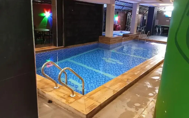 Pave Hotel and Suites