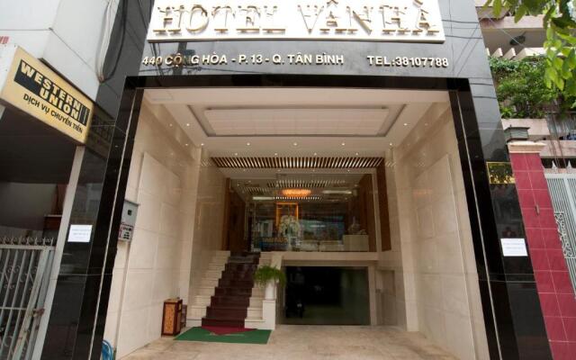 Van Ha Hotel