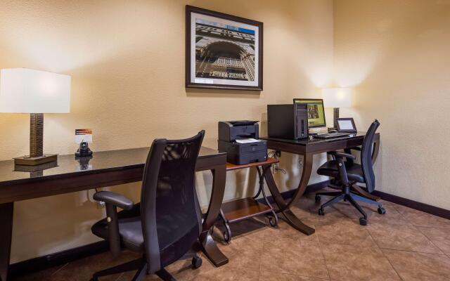 Best Western Windsor Pointe Hotel & Suites-at&t Center