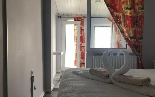 4 Oda Butik Otel