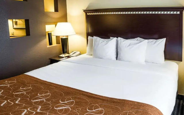 Comfort Suites