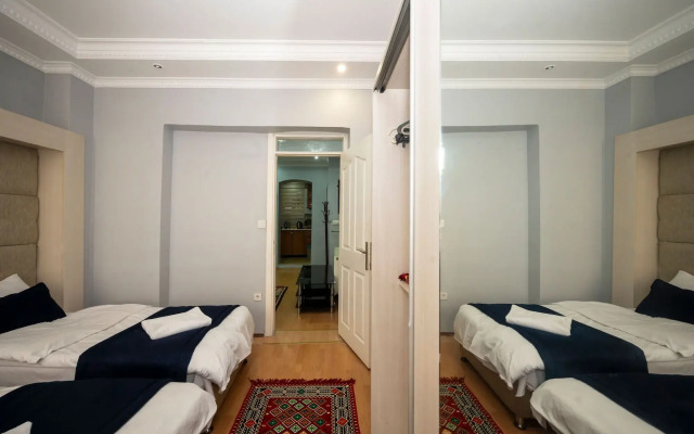 Taksim Suite II