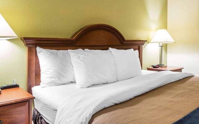 Quality Inn Darien - North Brunswick