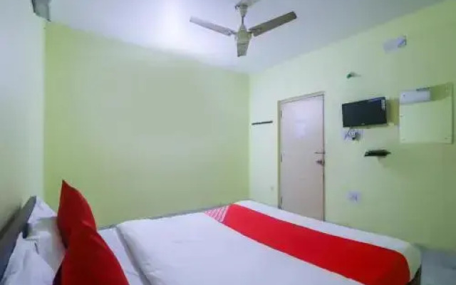 Shanti Bhavan by OYO Rooms