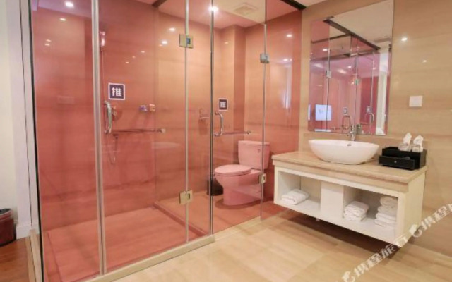 龙泉维也纳主题酒店