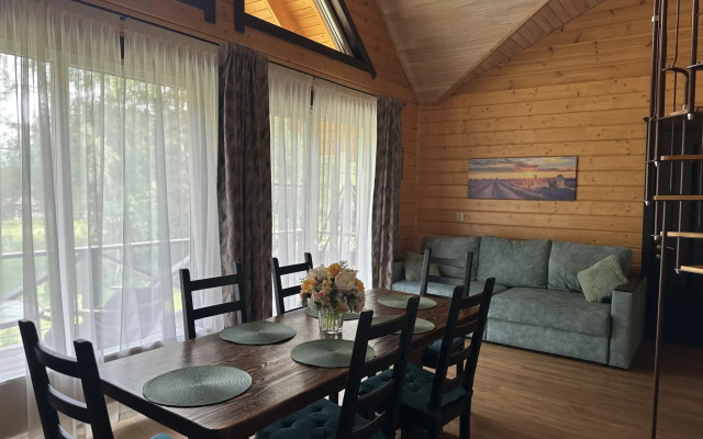 Фэмили Элли 114 апартамент