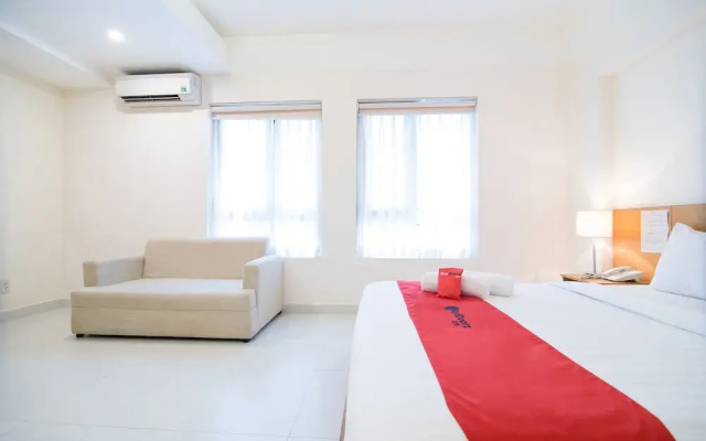 RedDoorz Plus near SECC D7