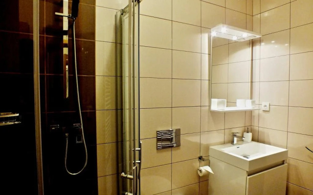 Zámecký Dvůr Černousy