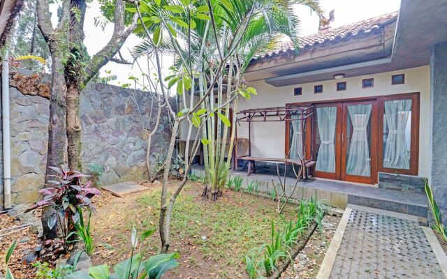 SPOT ON 92975 Aria Hostel Capsul Cihampelas