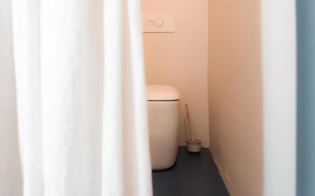 Stylish apartment near the historic center