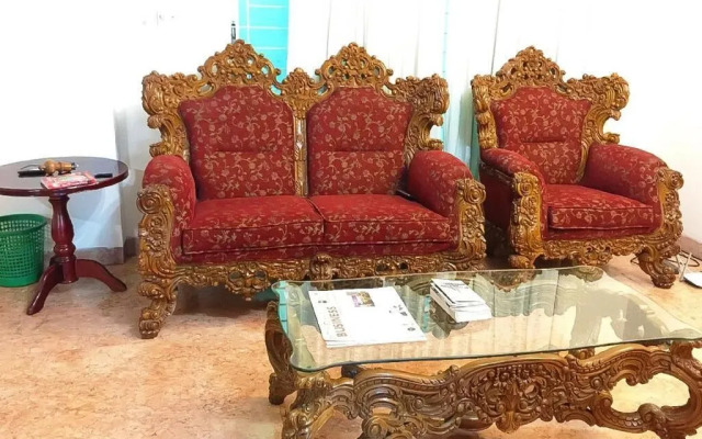 Maya Service Apartment Guest House