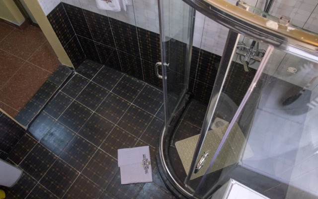 Maxland Hotel Juja