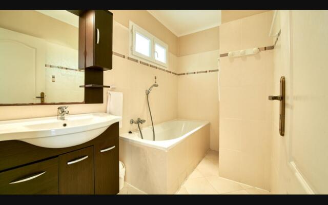 Résidence Lisa Maria - One-Bedroom House