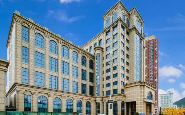 Meiyue Taihe Hotel (Jinan University)