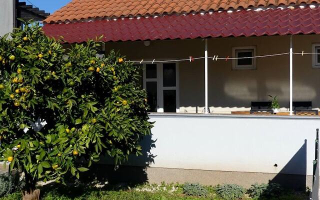 Mili - 200m From the Beach - A2 Bungalov