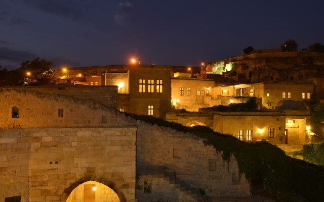 Esbelli Evi Cave Hotel