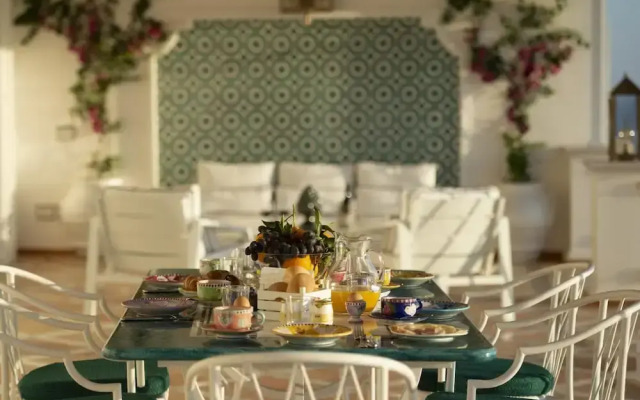 Luxury Villa Malika - Breathtaking View of Capri and Positano