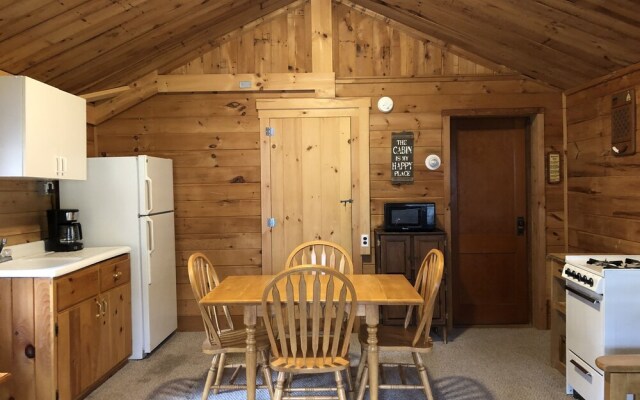 Kennebec Riverside Cabins