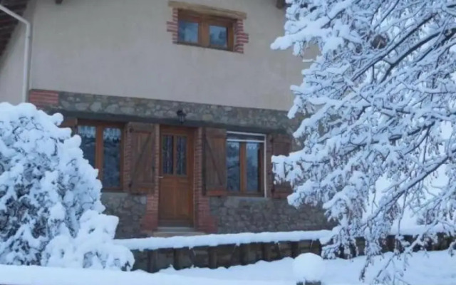 Gîte Aveizieux, 3 pièces, 5 personnes - FR-1-496-175