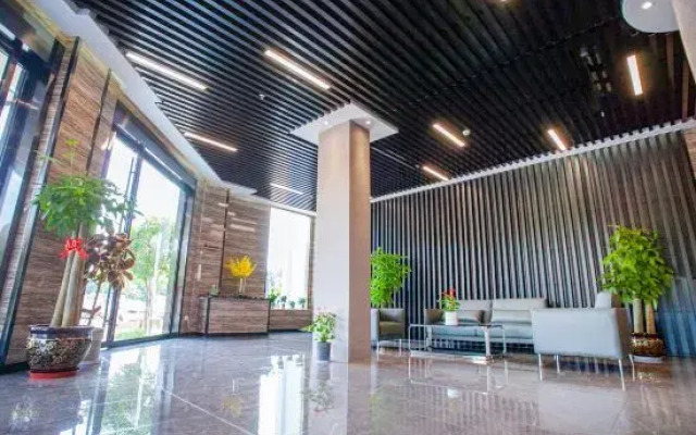 Siji Anlan Holiday Hotel