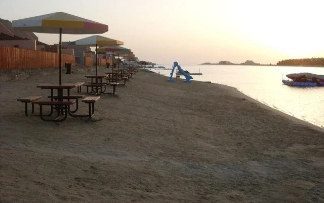 La Fontaine Rose Beach Resort