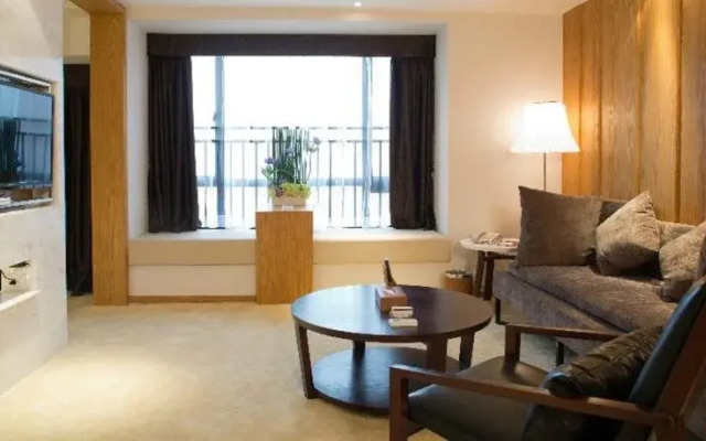 Zhuhai Yinzuo Jingpin Hotel
