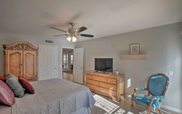 Game Room, Fire Pit & Putting Green: Glendale Home