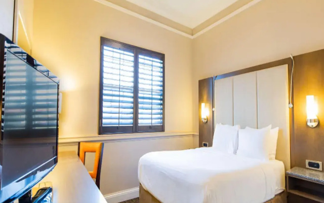 Radisson Resort at the Port