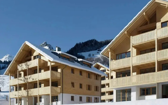 Vibrant Apartment near Ski Slopes in Brand