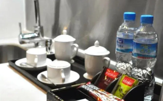 Chengdu West Care Hotel