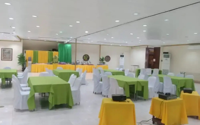 Flores De Musa by Curv Hotels