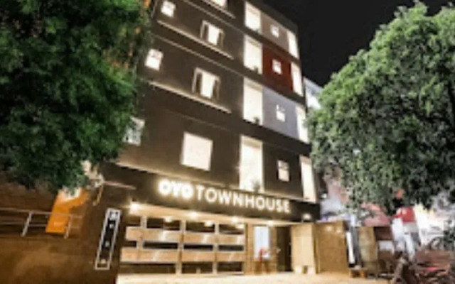 Qotel 007 Anand Vihar