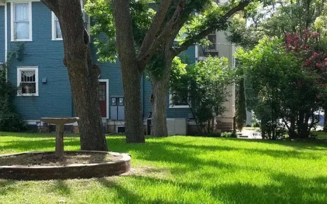 Historic Holle House