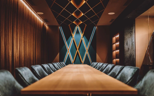 GLEMM by AvenidA Superior Hotel & Residences