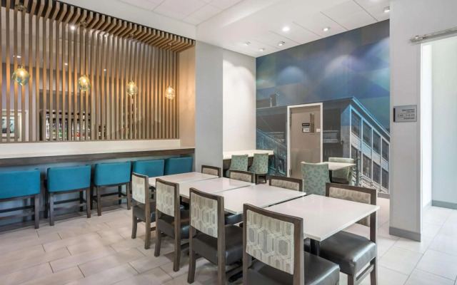 Best Western Plus Wilkes Barre-Scranton Airport Hotel