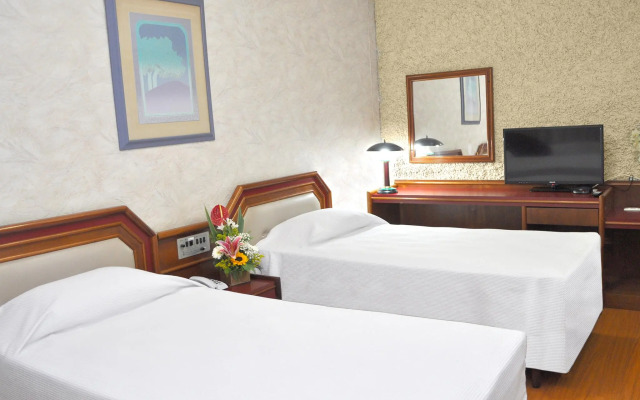 Caravelle Palace Hotel