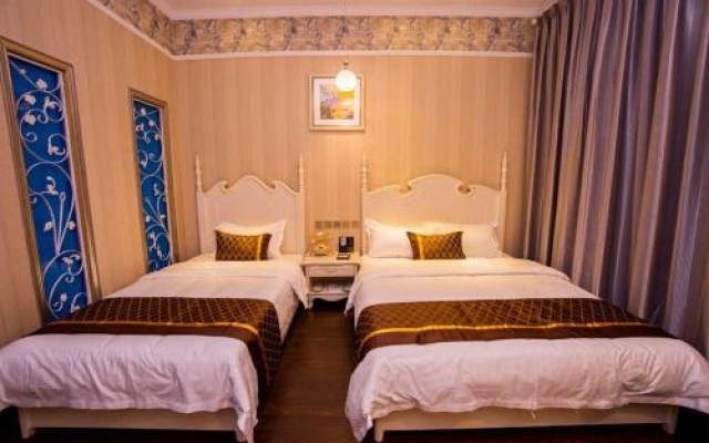 Lake View Hotel