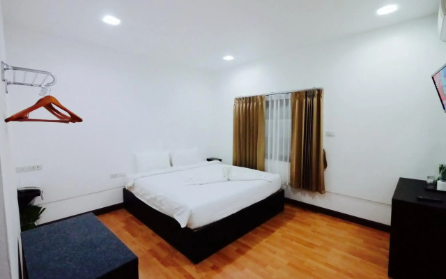 Basic Line Hotel at Loikroh