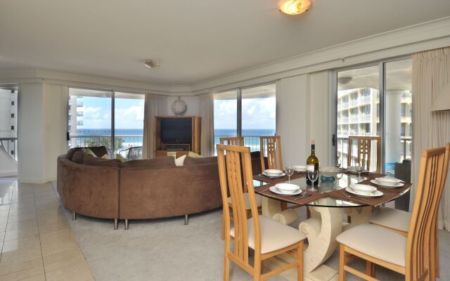 Moroccan Resort - HR Surfers Paradise