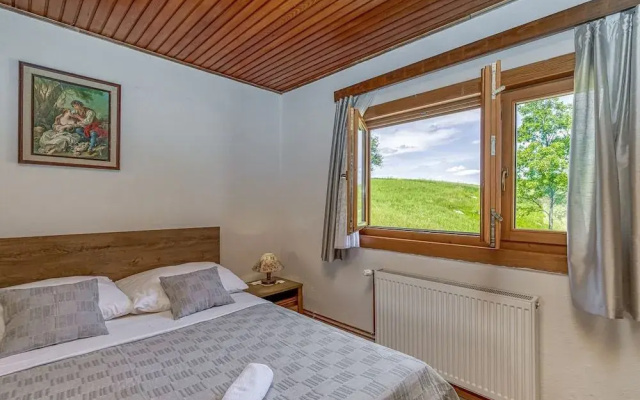 Child Friendly Rural House Jeka