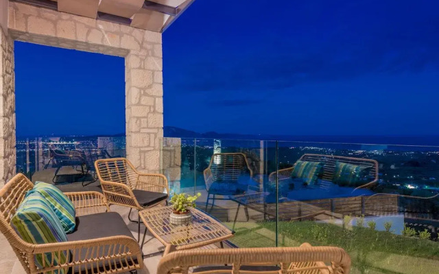 Zinos Luxury Villa