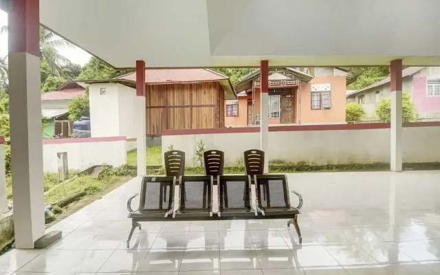 OYO Homes 91101 Homesstay Desa Wisata Marinsow Near Gereja Pantekosta Marinsow