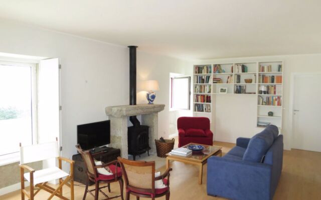 House De Pedral Castelo de Neiva