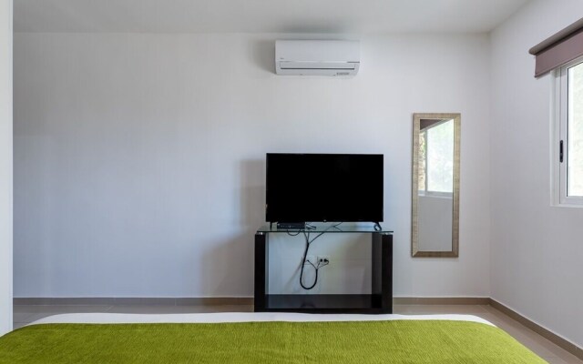 Sabbia 4201-3 Bedrooms ALL IN Suite Condo