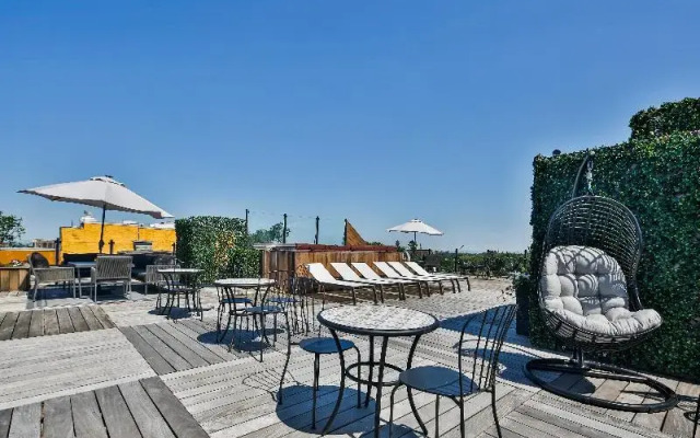 Parc Avenue Hostel