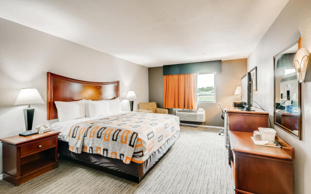 Orangewood Inn & Suites Midtown