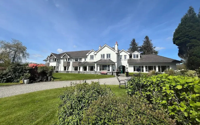 Loch Lein Country House