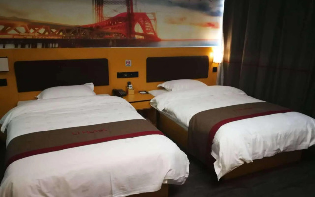 Lushang Spring Lake Resort