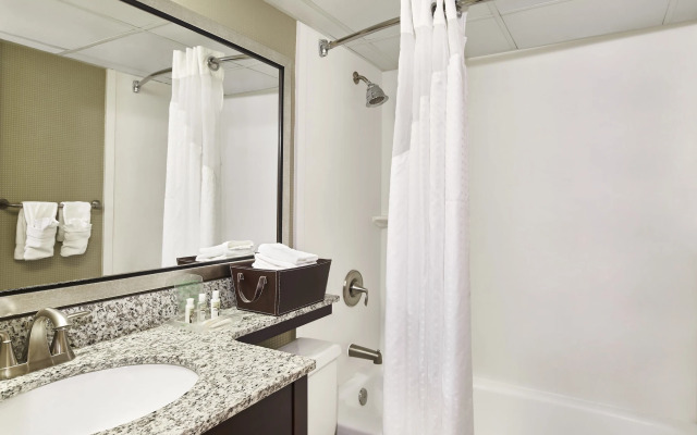 Holiday Inn Alexandria at Carlyle by IHG