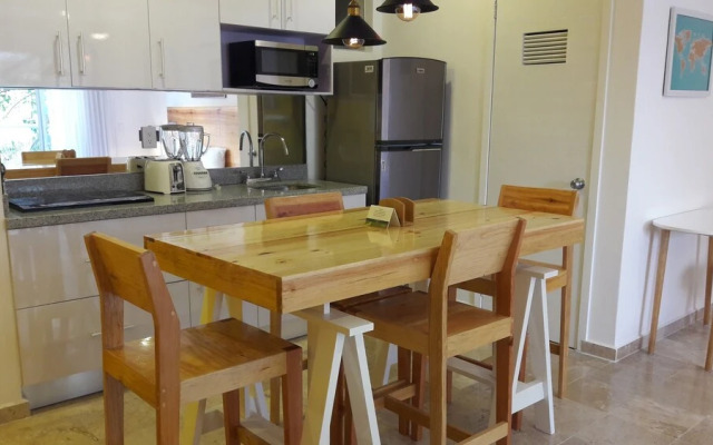 Quinta Bis Front King by SunandSea